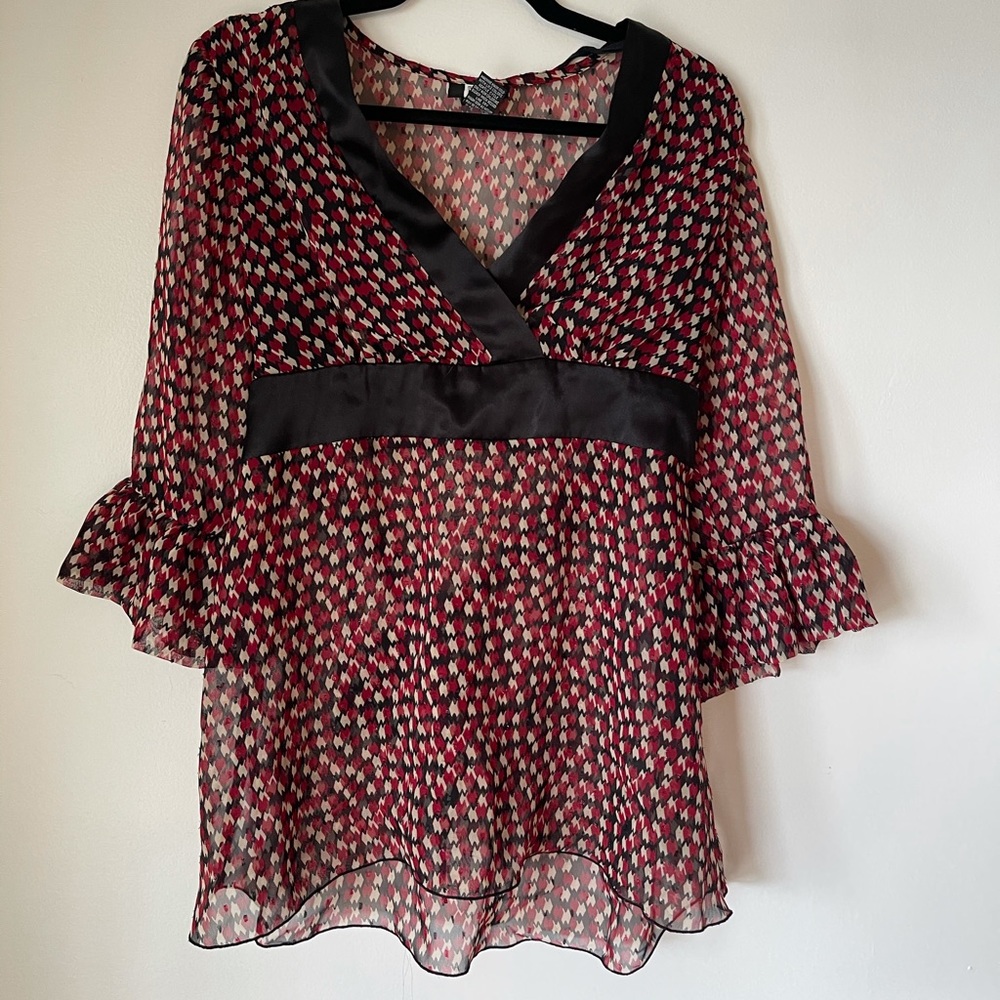 RED, BEIGE & BLACK FASHION BLOUSE